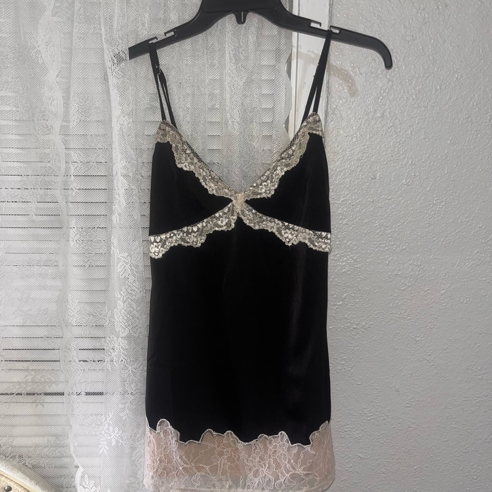 White Fox Boutique Black and Cream Lace Dress